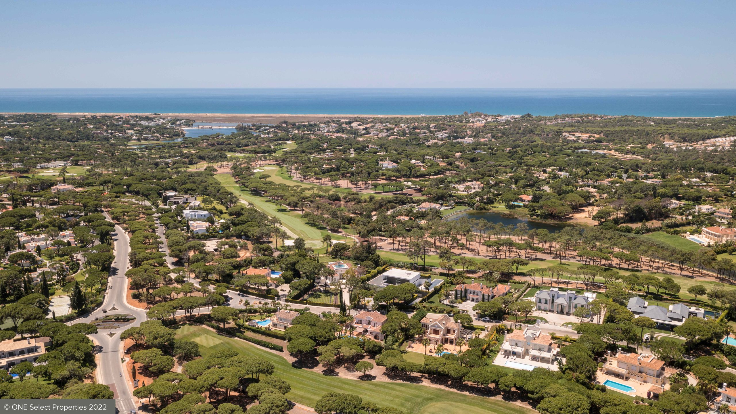 hnwis hunting algarve for value in blue-chip luxury property market